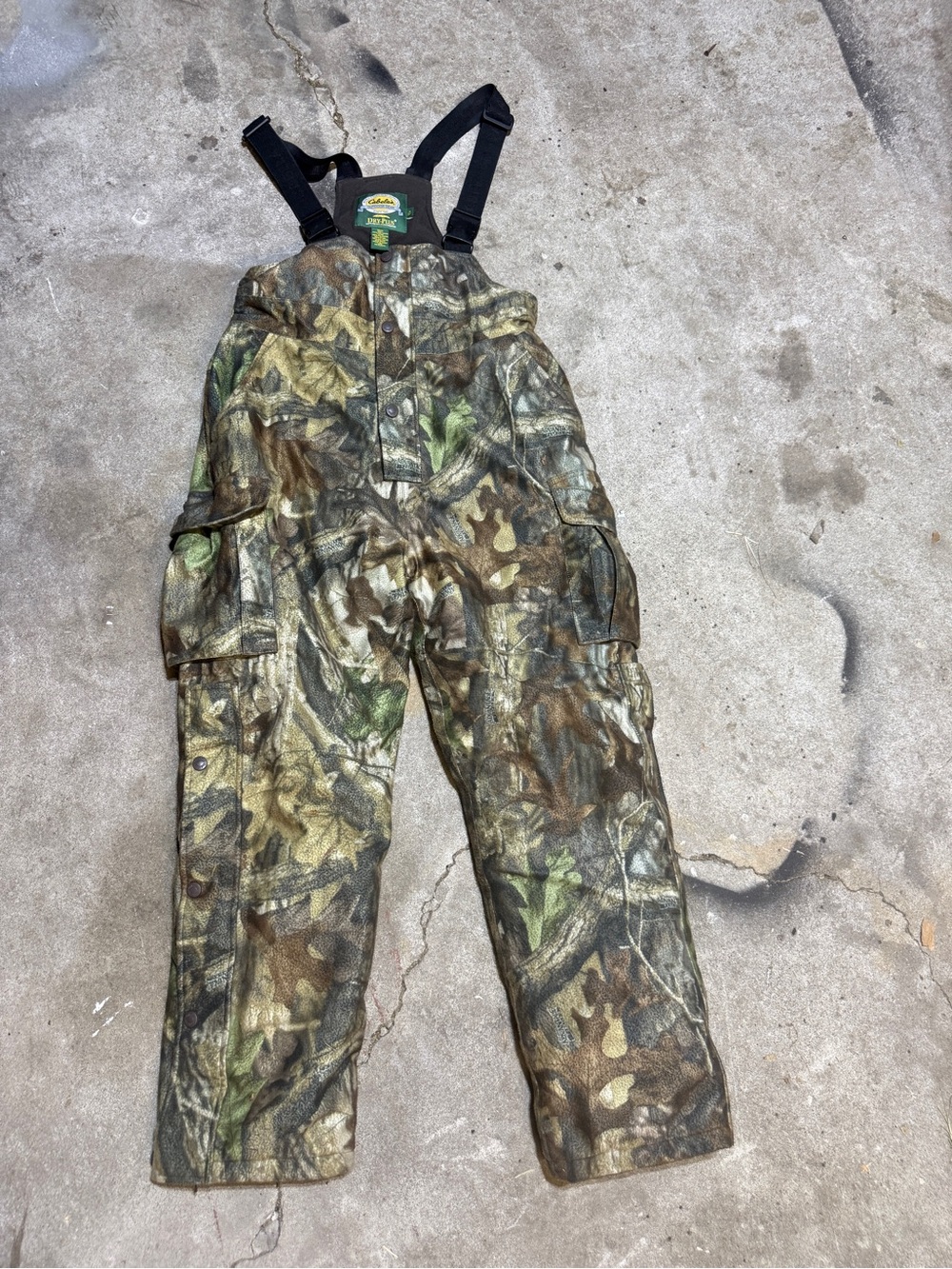 Cabela's Dry-Plus Camo Hunting
Bibs - Size Medium Regular